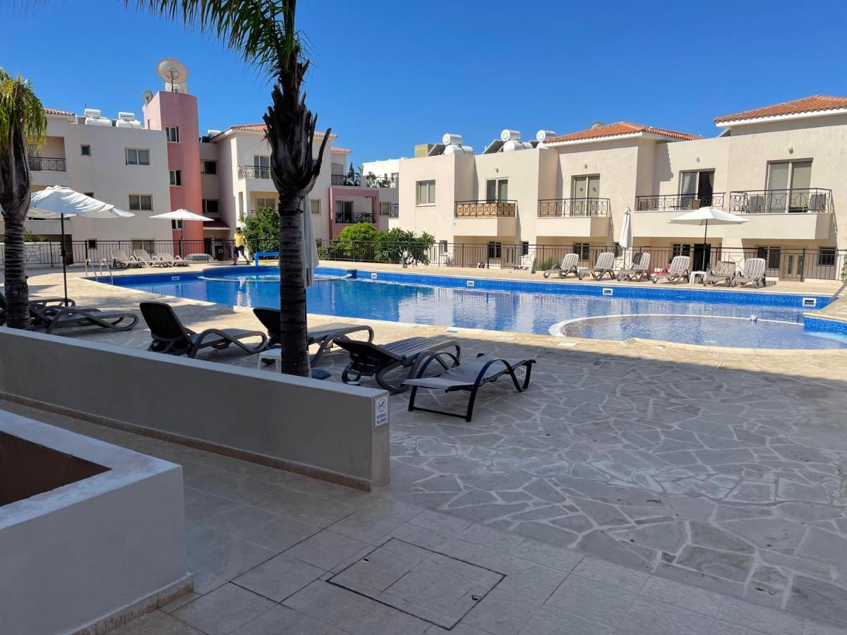 Kings Resort 1 Bedroom Apartment Paphos Exteriör bild