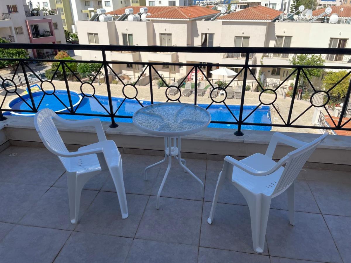 Kings Resort 1 Bedroom Apartment Paphos Exteriör bild