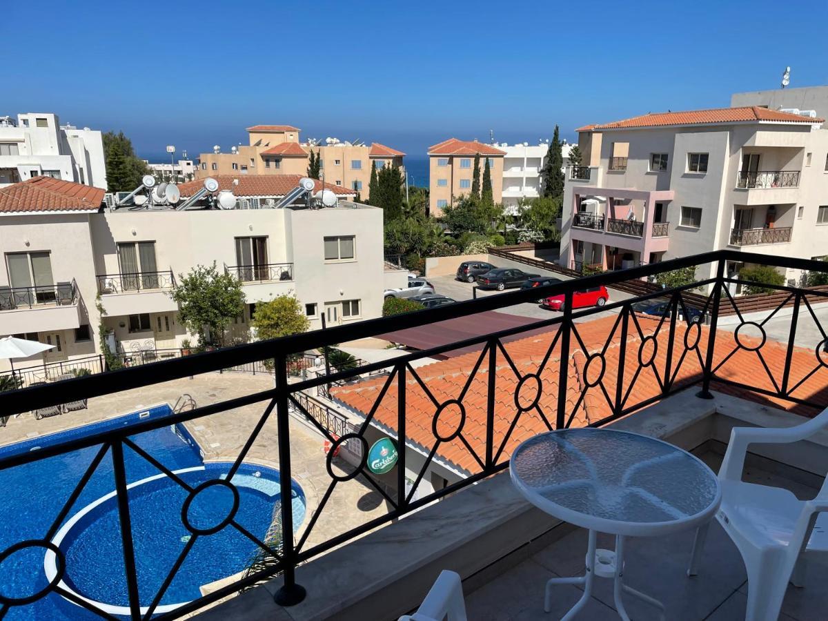 Kings Resort 1 Bedroom Apartment Paphos Exteriör bild