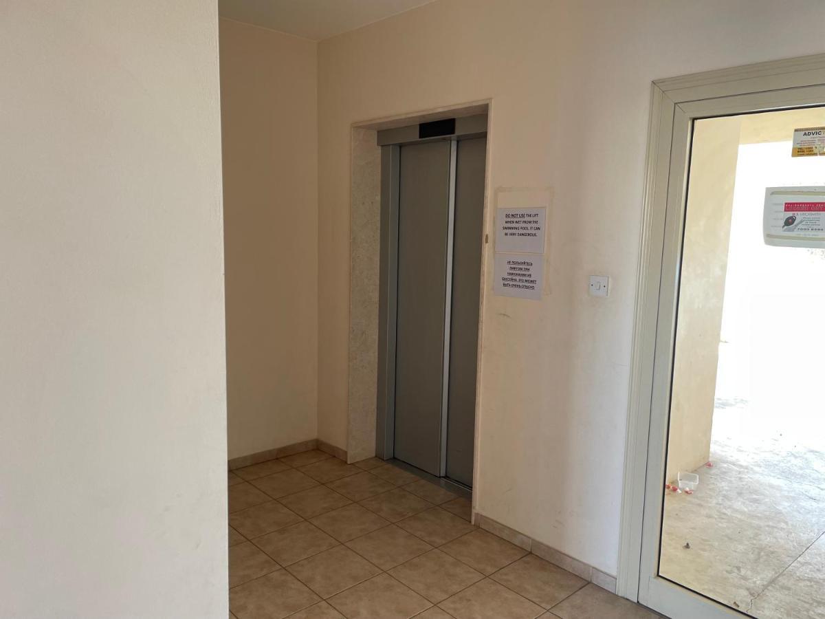 Kings Resort 1 Bedroom Apartment Paphos Exteriör bild